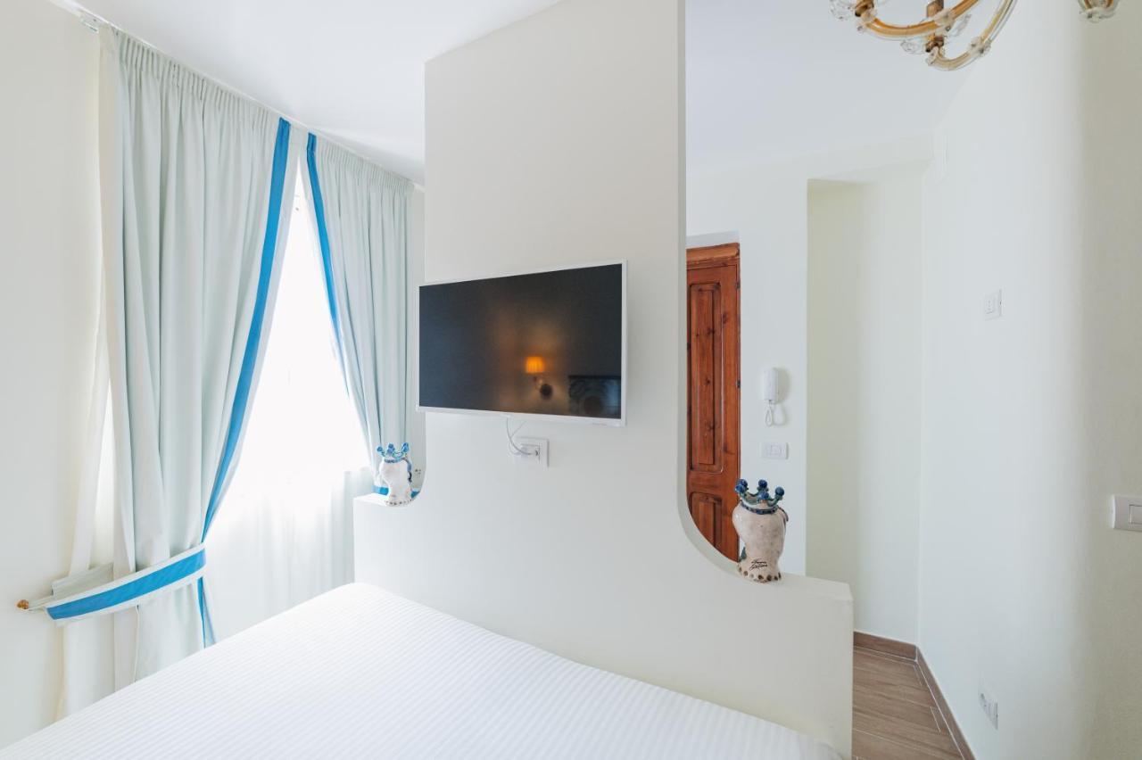 Ottaviano Suite - Elegante Attico Vista Mare Taormina Exterior photo
